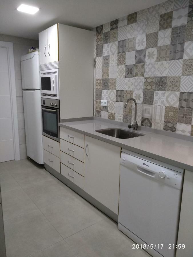 Apartamentos Del Sol Ареналес дел Сол Екстериор снимка
